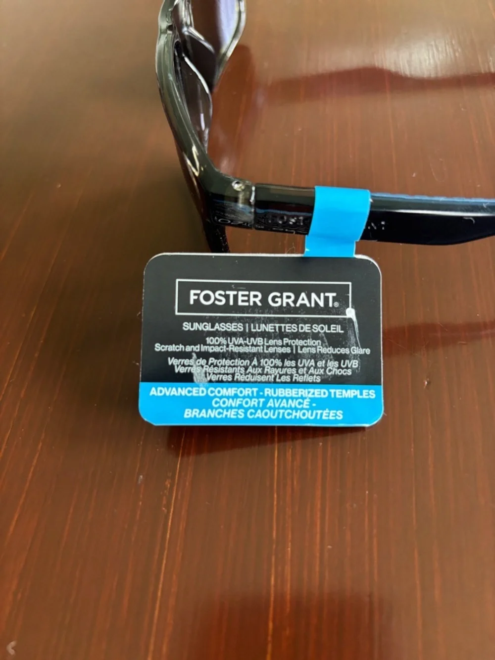 Foster Grant Polarized 100% UVA-UVB,black frame,mirror lens,rubberized temple